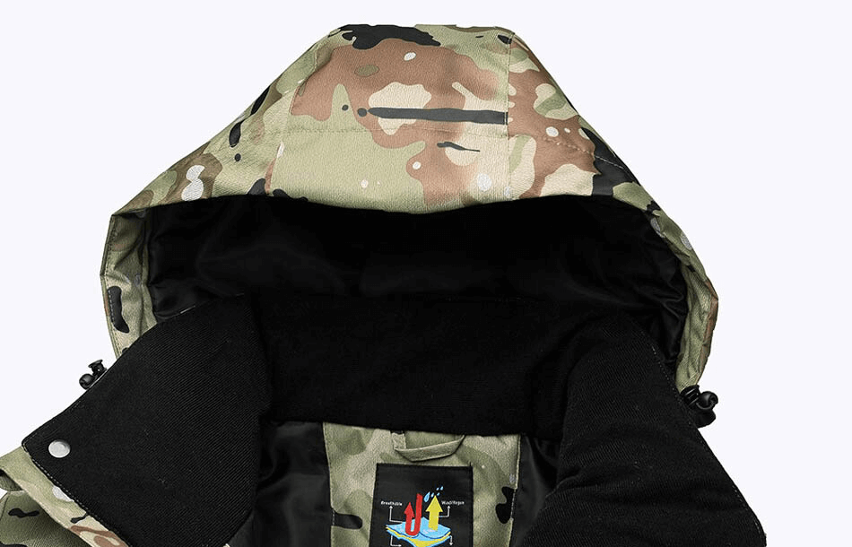 Camouflage waterproof men's snowboard jacket with hood, featuring breathability and windproofing for ultimate comfort on the slopes.